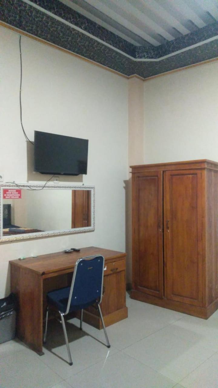 Wisma Reza Palopo 모텔 외부 사진